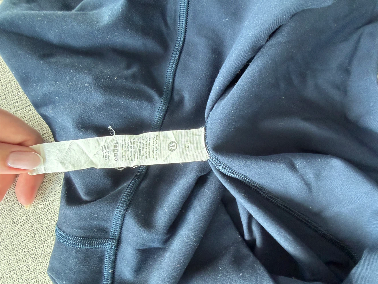 Never worn: Lululemon Align leggings - photo 3