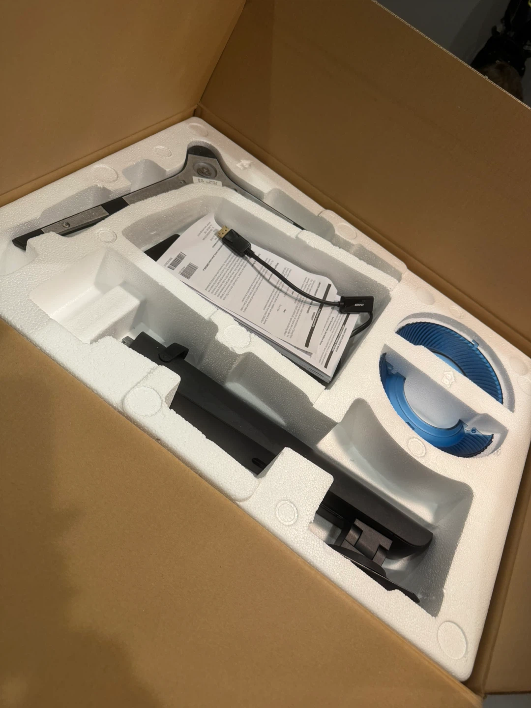 Samsung Odyssey G3 24" Gaming Monitor - photo 3