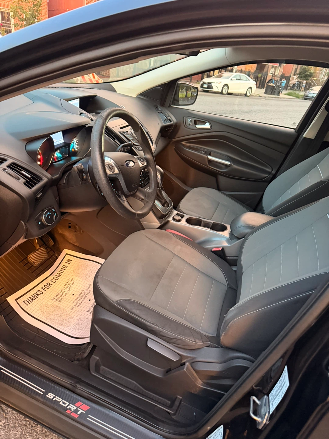 Ford Escape - photo 2