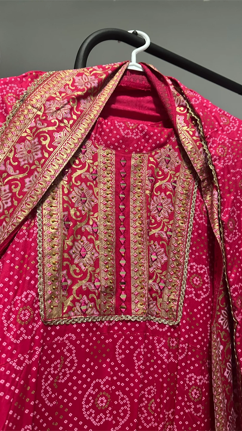 Pink Embroidered Kurti with Dupatta - photo 2