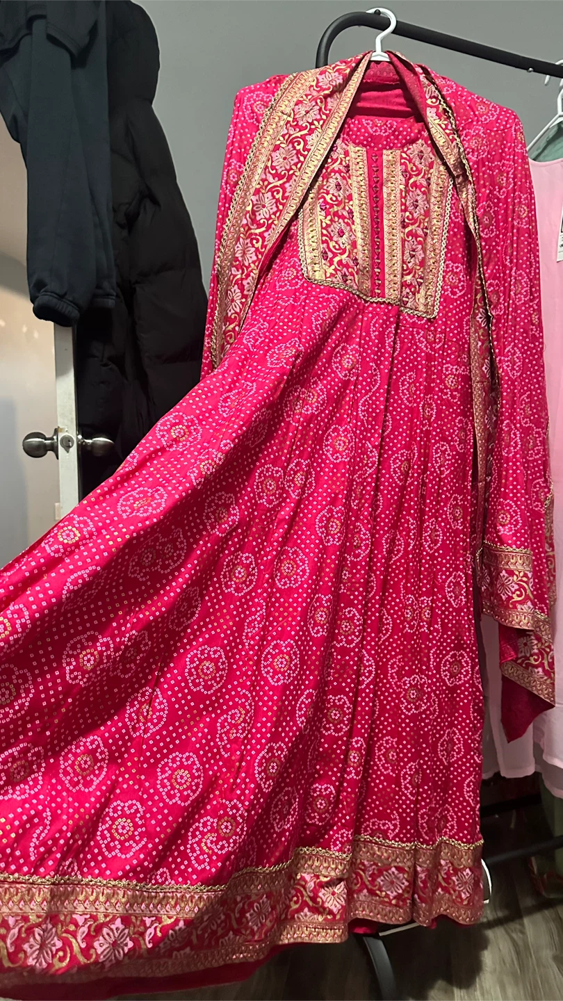 Pink Embroidered Kurti with Dupatta - photo 3