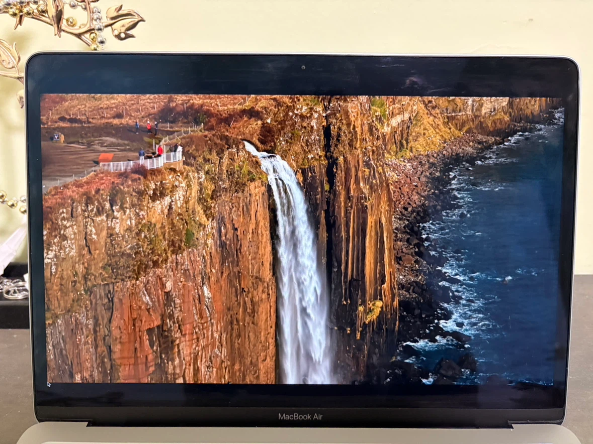 MacBook Air 2020, Intel i3, 13 inch - photo 4