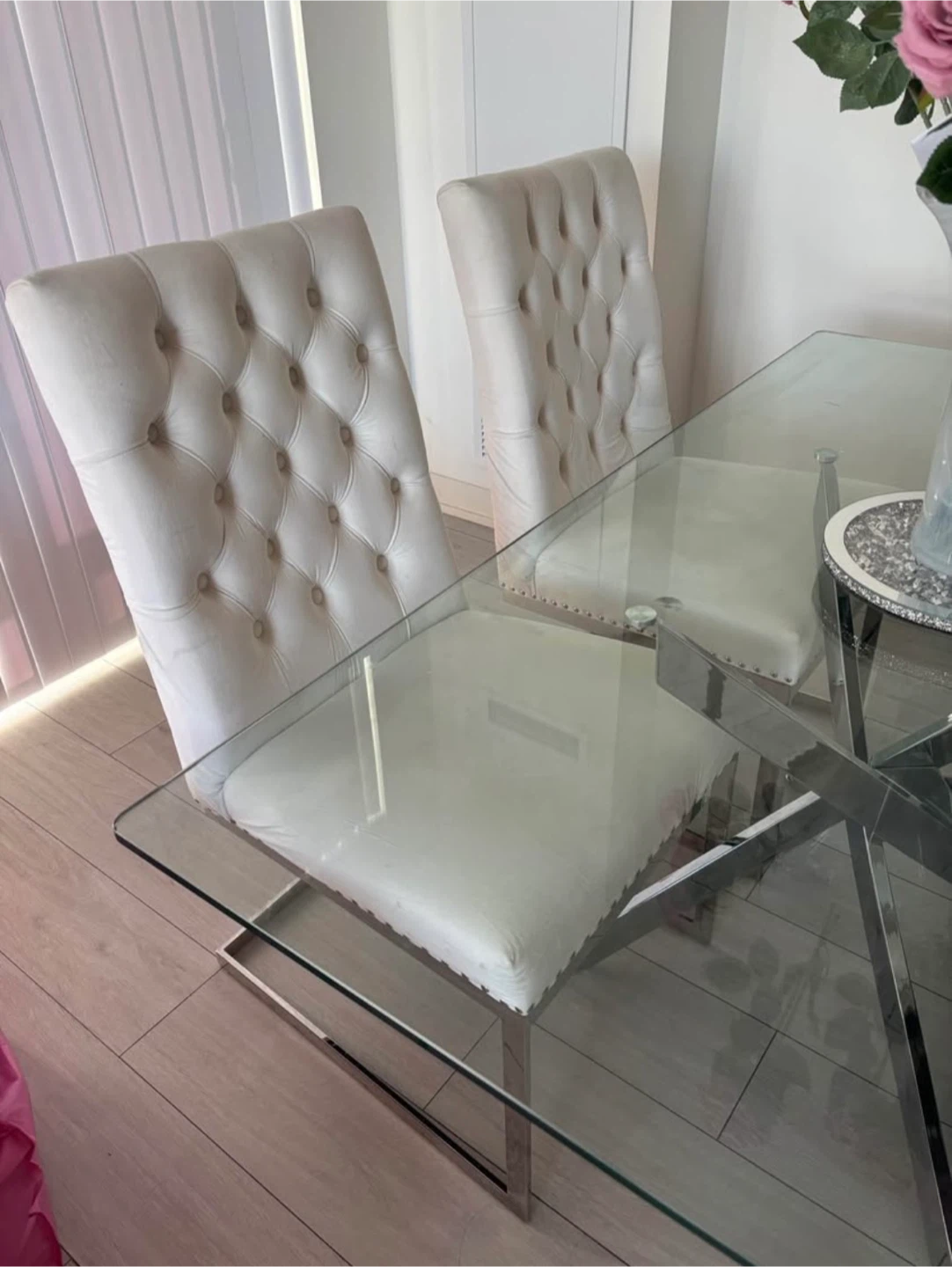 Glass Dining Table with 4 Tufted Velvet Chairs - photo 3