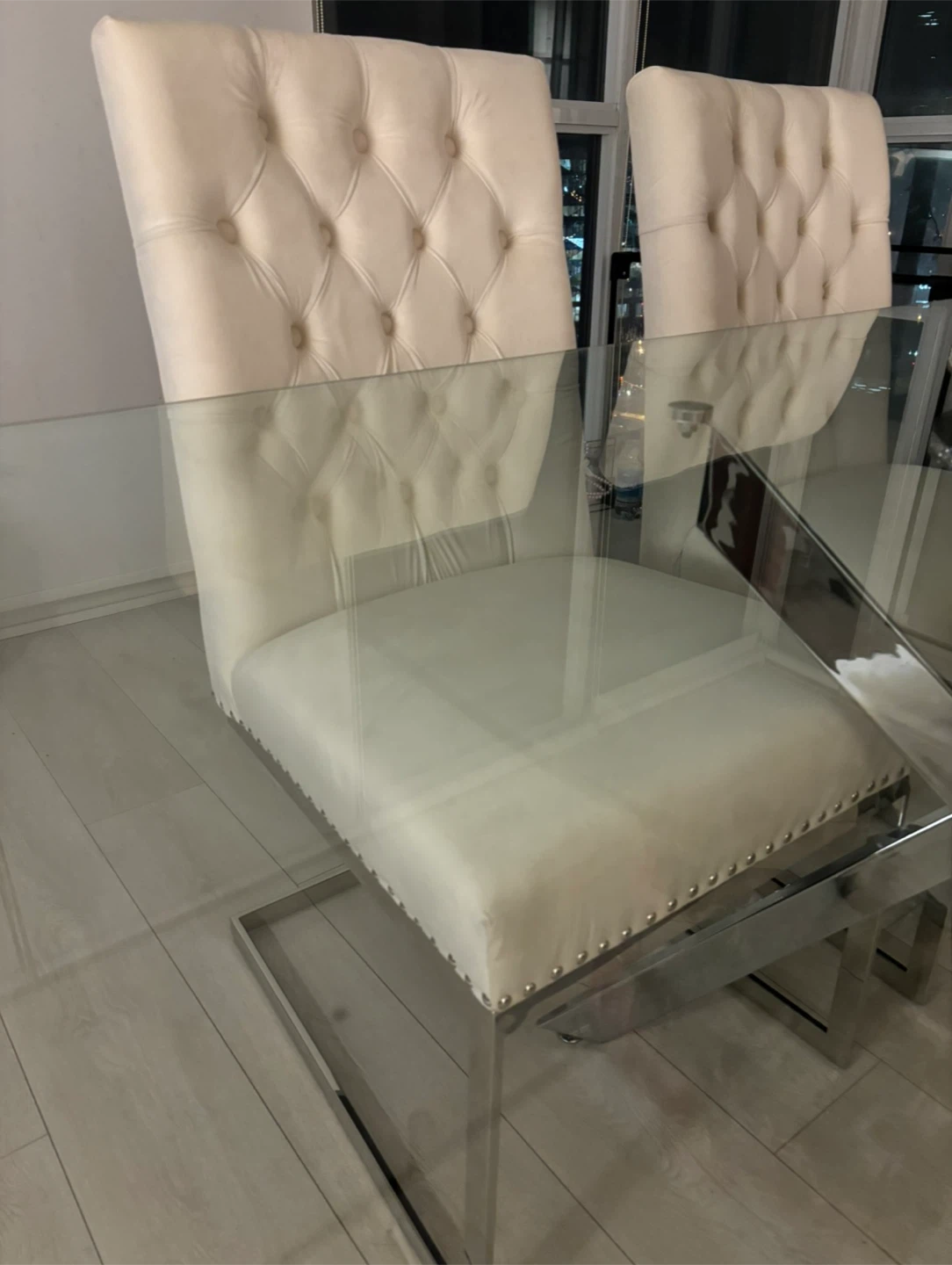 Glass Dining Table with 4 Tufted Velvet Chairs - photo 5