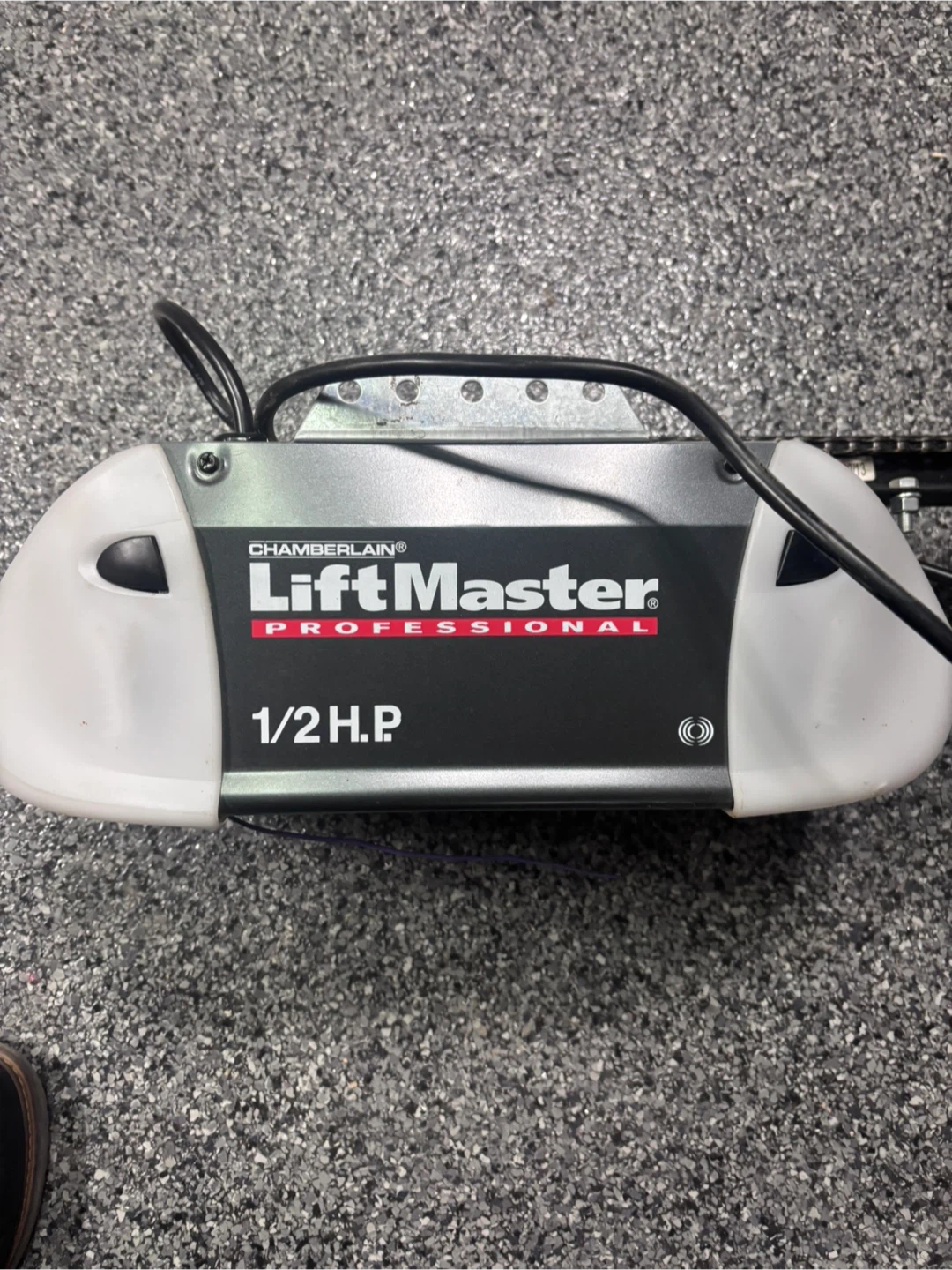 LiftMaster 1/2 H.P. Chain Garage Door Opener with Remotes - photo 4