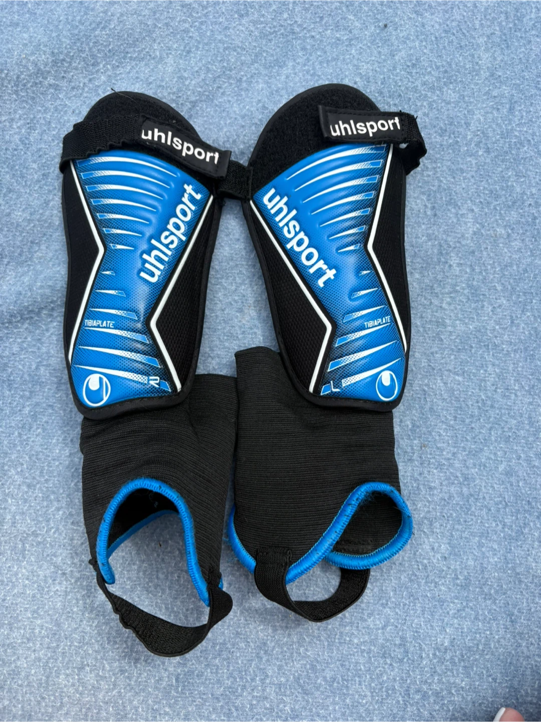 Nike Tiempo Soccer Cleats & Uhlsport Shin Guards - photo 4