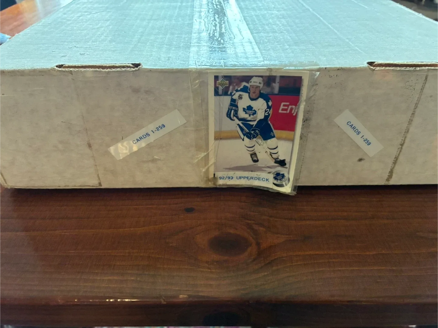 92-93 Upper Deck Hockey Cards Box