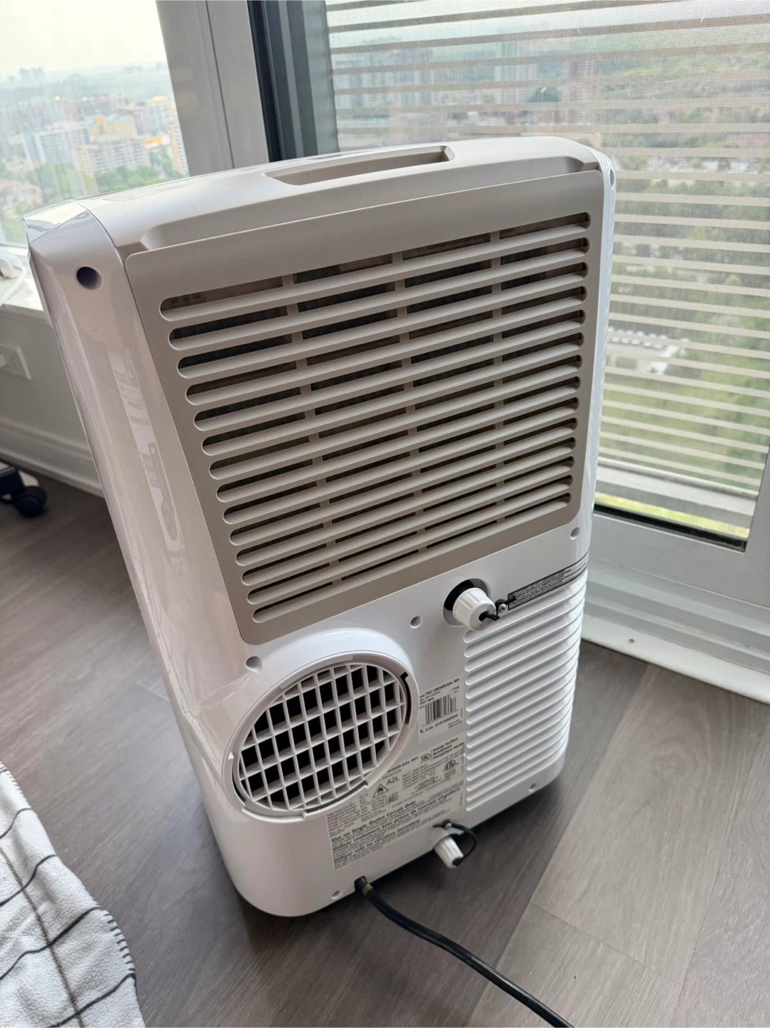 DeLonghi Pinguino Portable Air Conditioner - photo 4