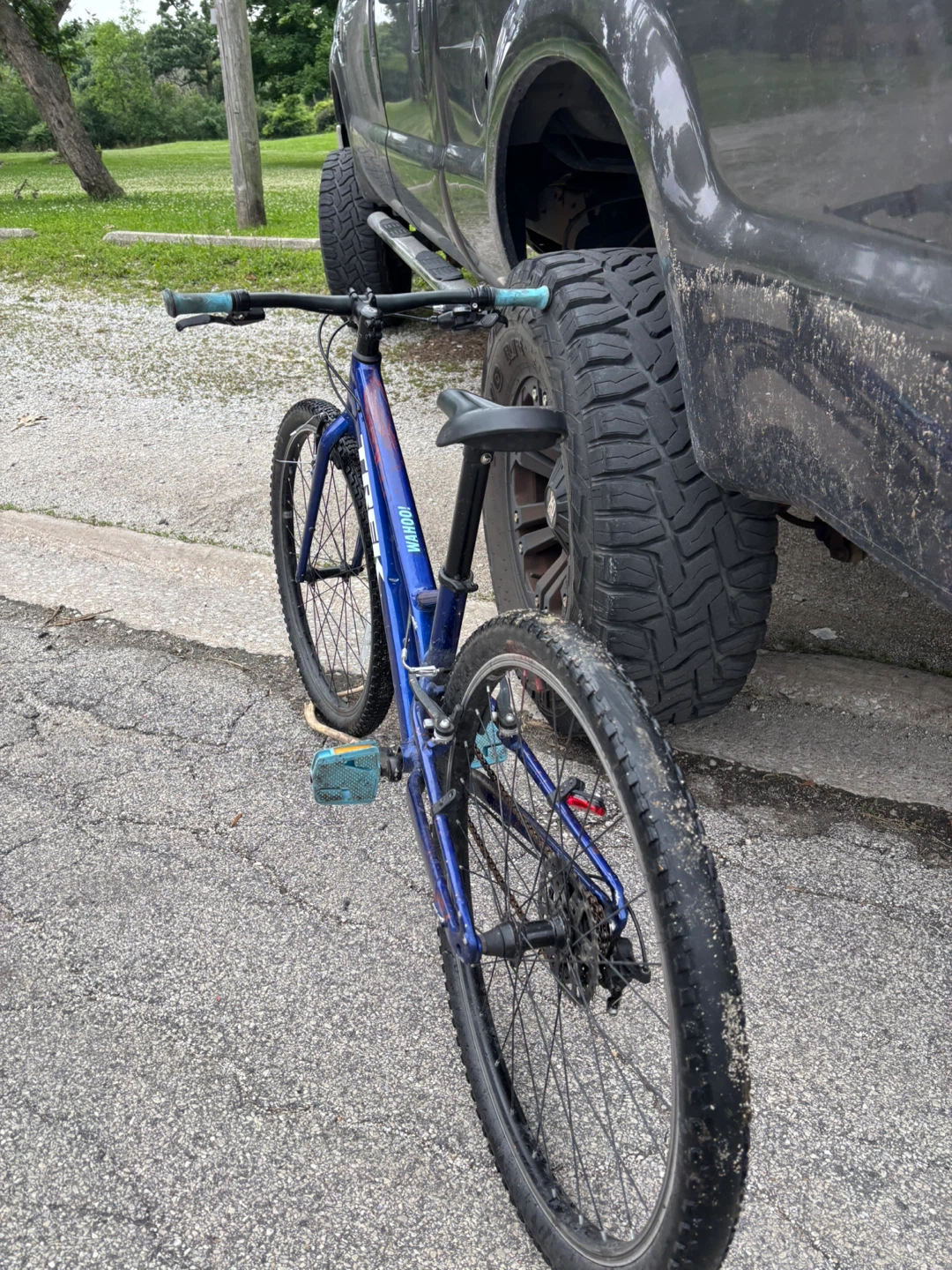 Blue Trek Mountain Bike - photo 5