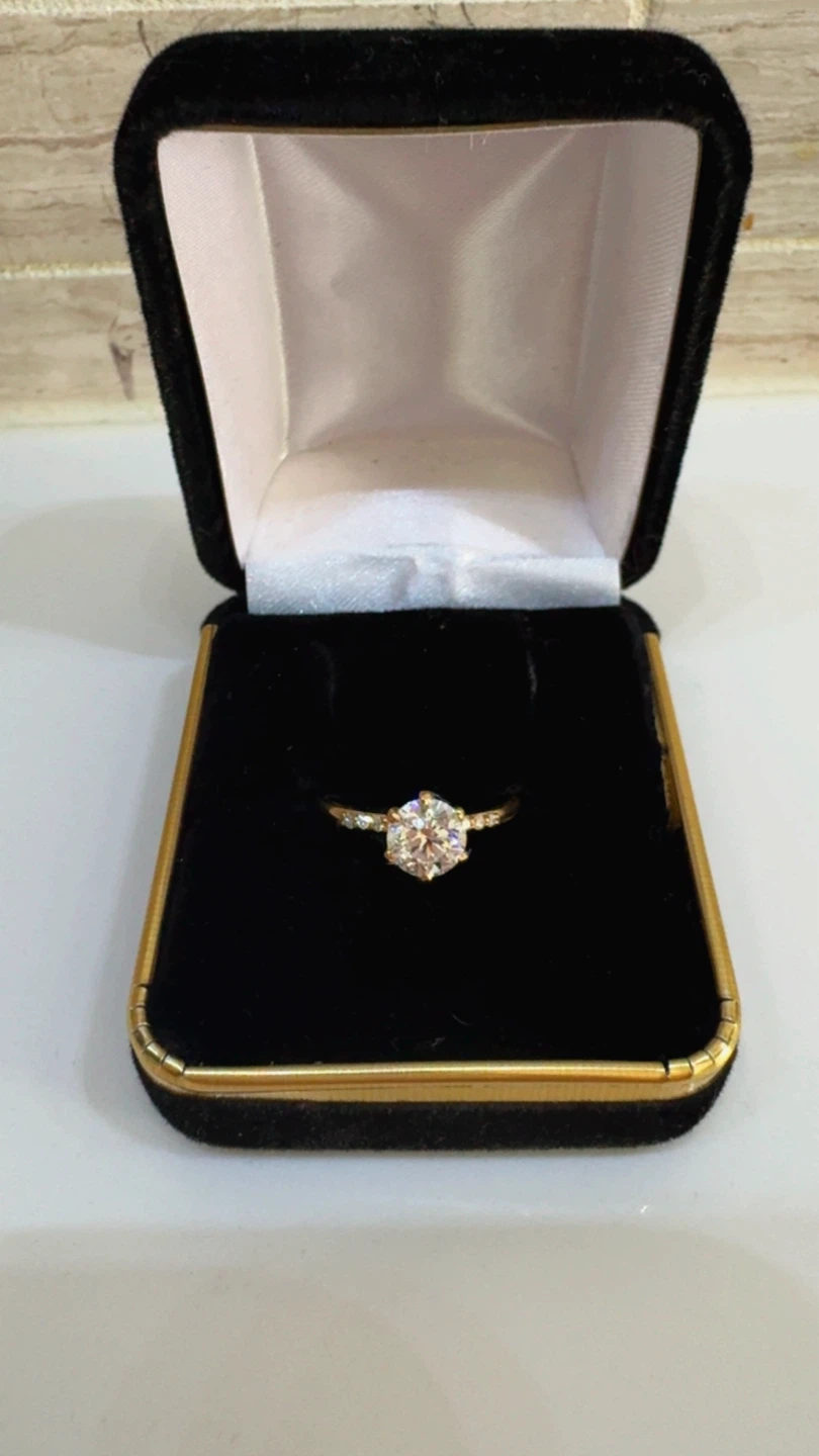 10k Yellow Gold 1.04ct Ring - Lab grown