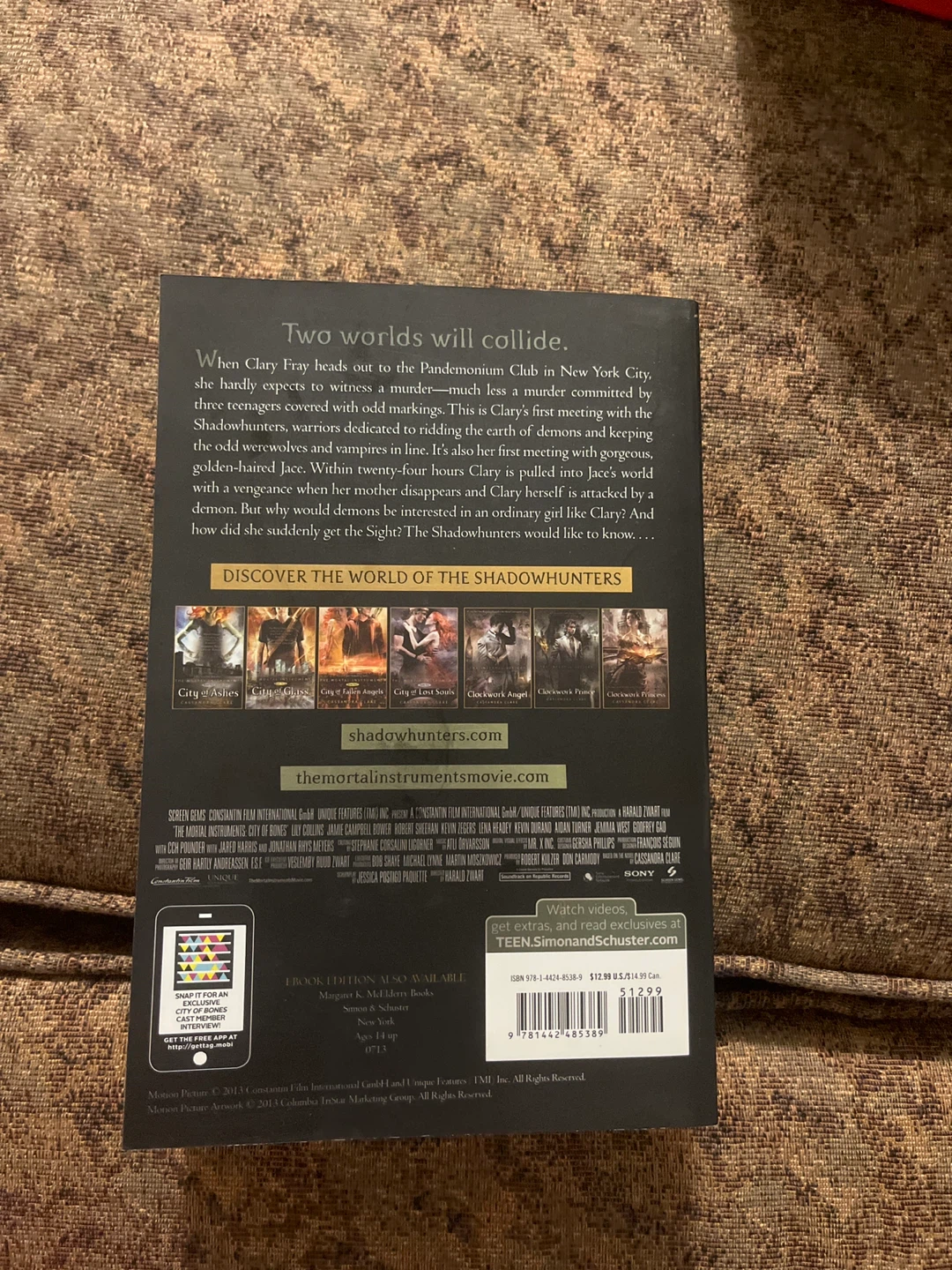 The Mortal Instruments City of Bones by Cassandra Clare - photo 2