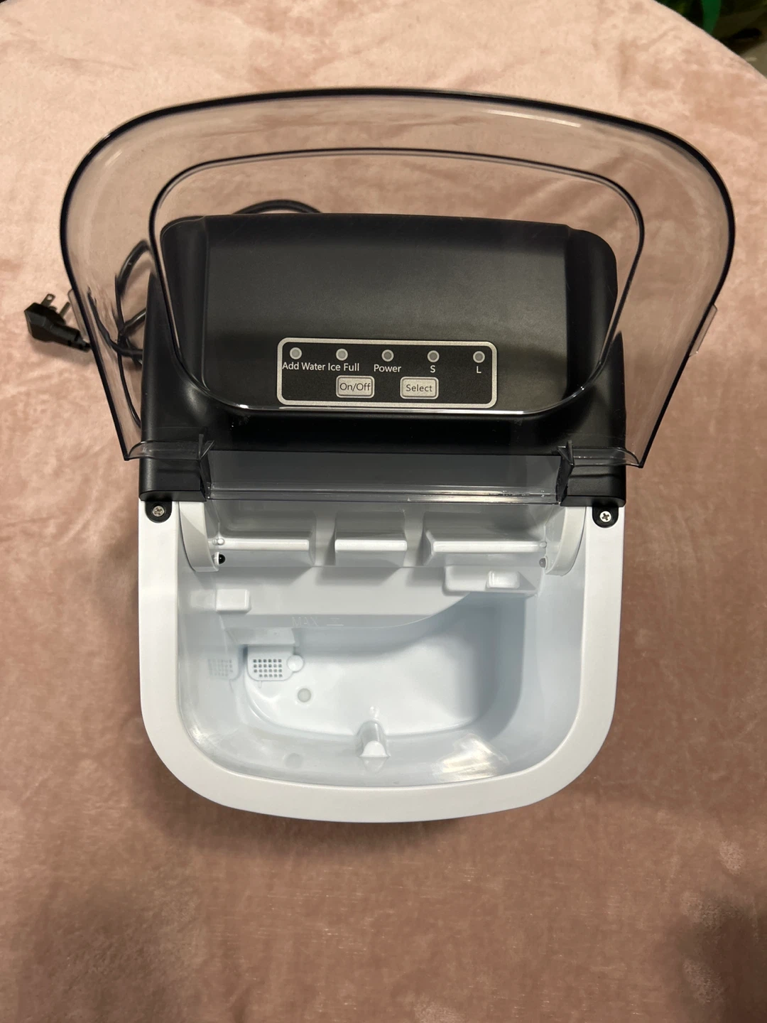 Frigidaire Ice Maker