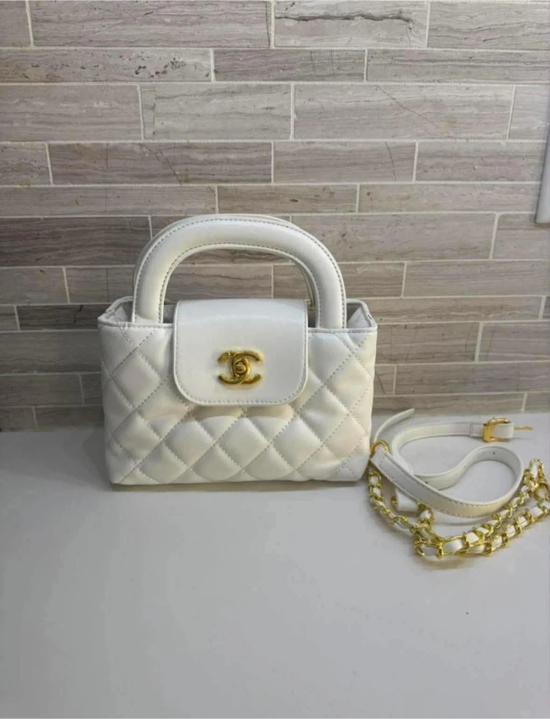 White Quilted Handbag with Gold Chain