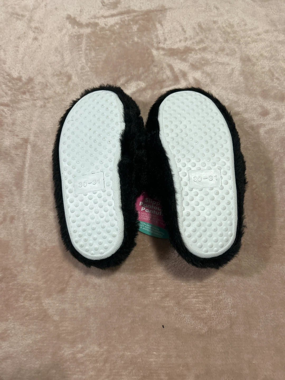 COCOONUS Black Fuzzy Slippers - photo 2