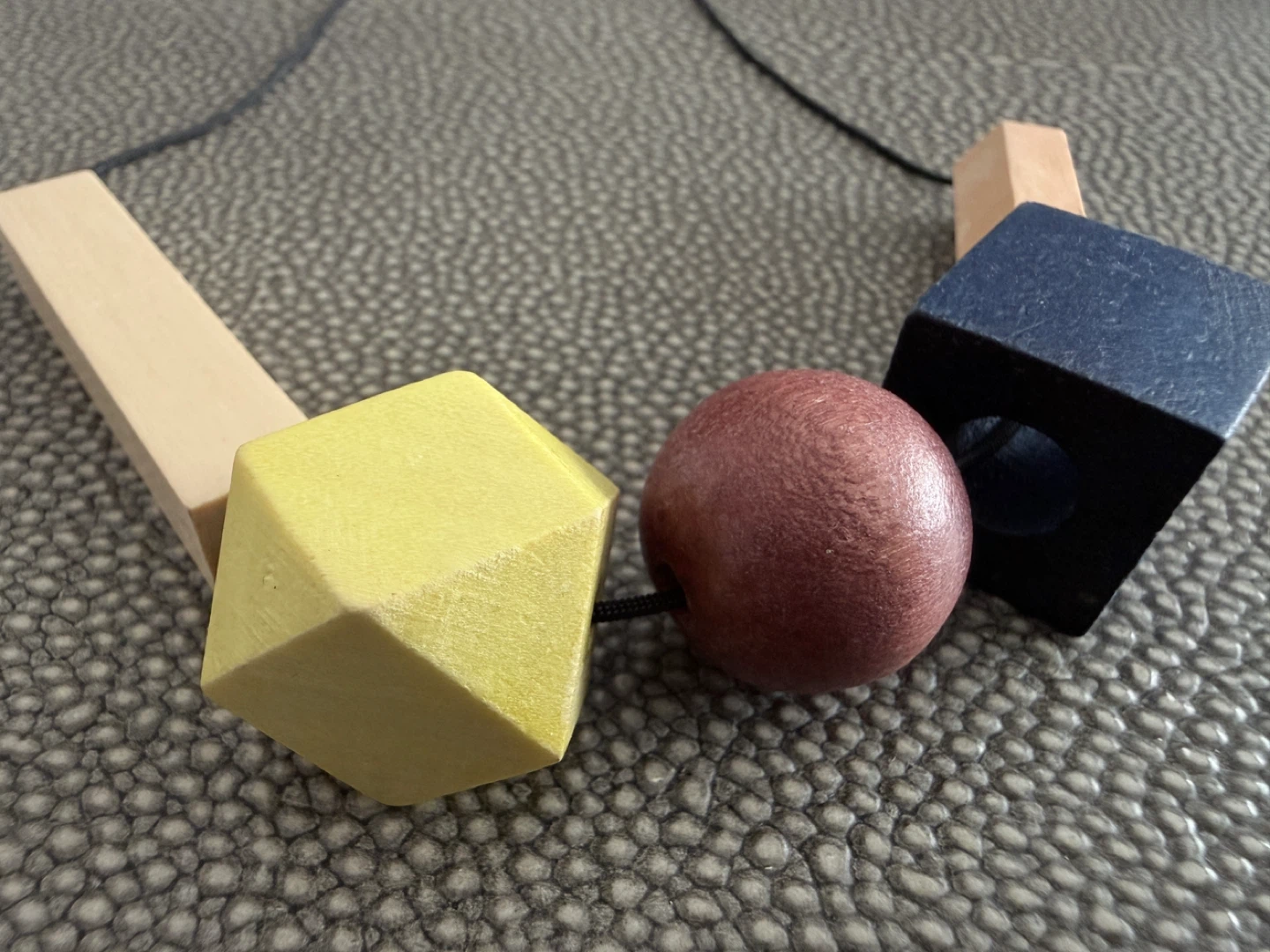 Wooden Geometric Bead Necklace - photo 2
