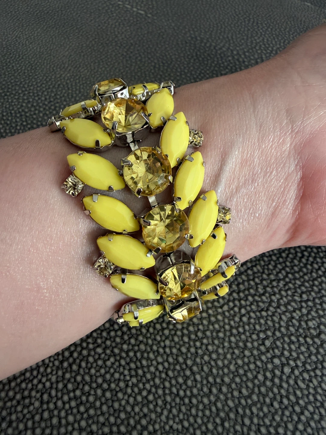 Yellow Gemstone & Enamel Bracelet - photo 2