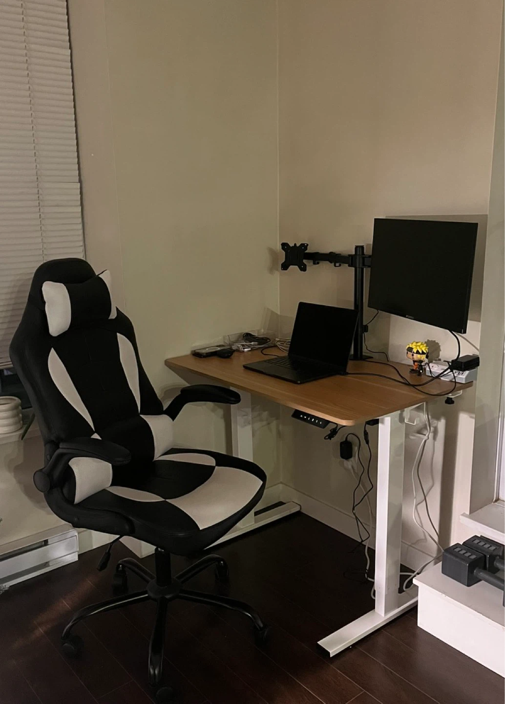 MOVING SALE - BestOffice Gaming Chair Ergonomic