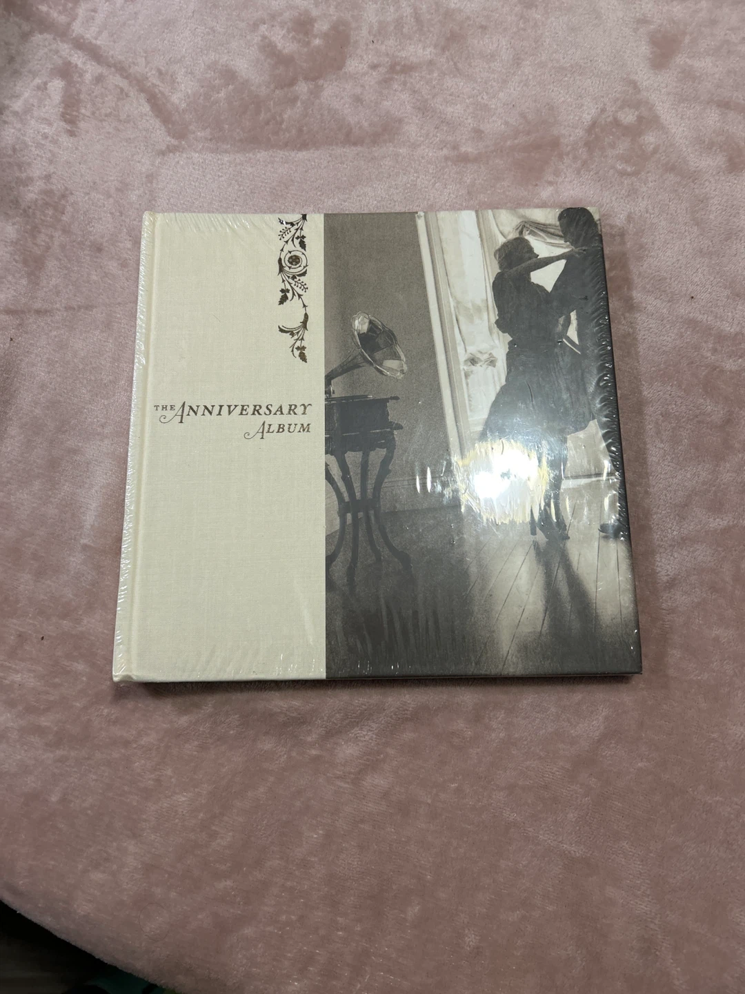 The Anniversary Album Scrapbook