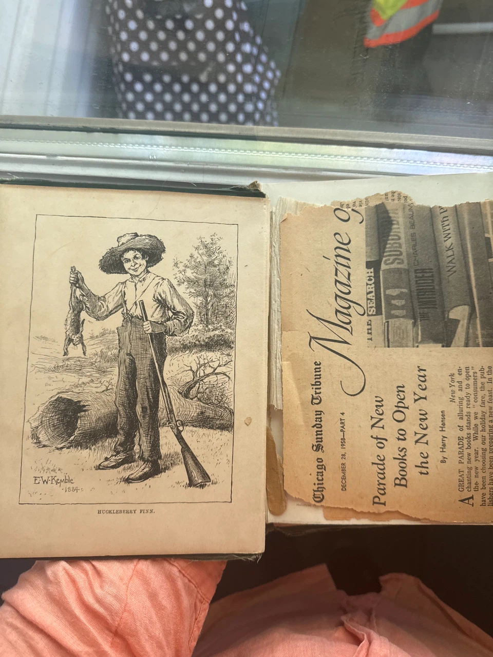 Adventures of Huckleberry Finn by Mark Twain - Illustrated - photo 2