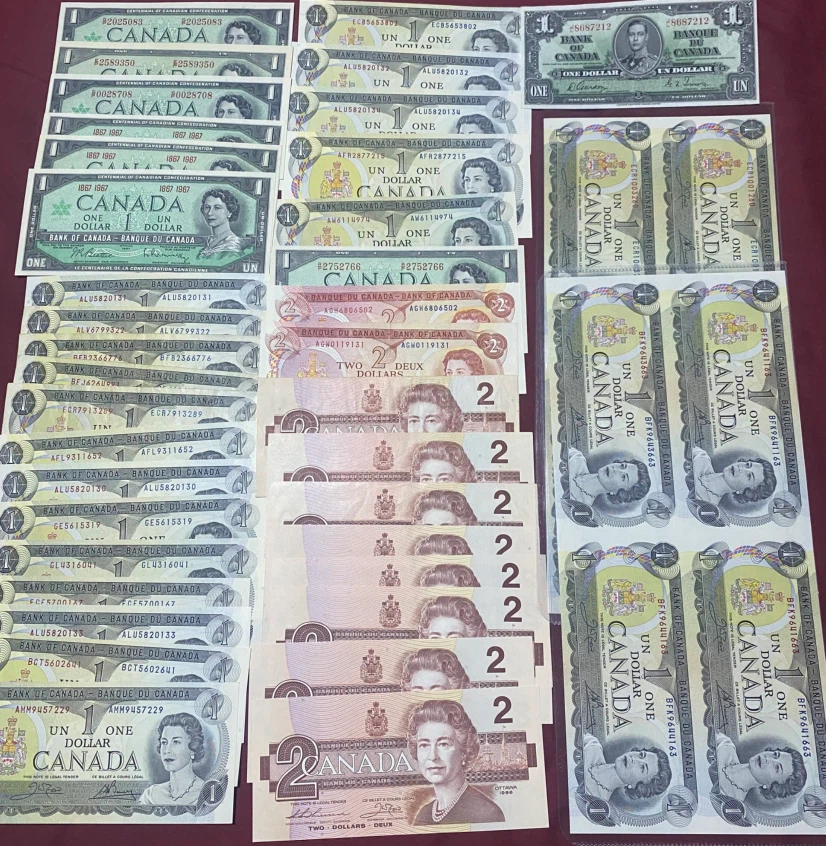 Collection of Canadian Banknotes - Various Denominations - photo 3