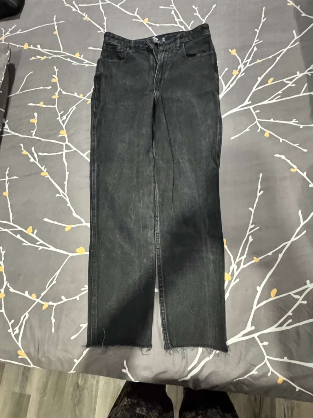 Hollister Women's Black Jeans - Size 26