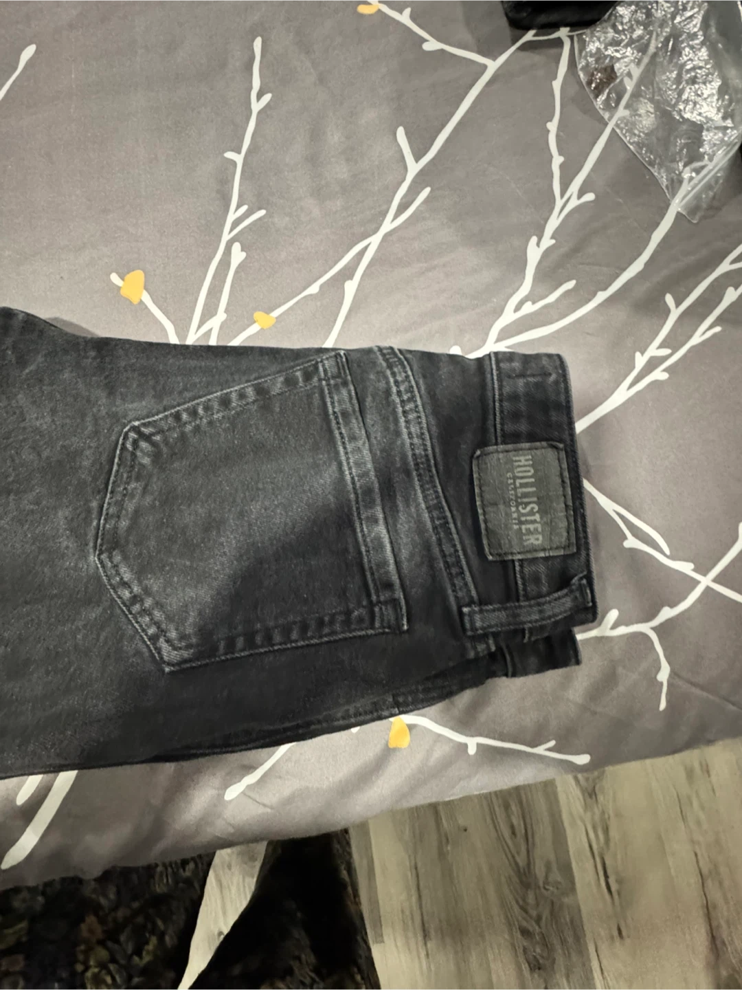 Hollister Women's Black Jeans - Size 26 - photo 3