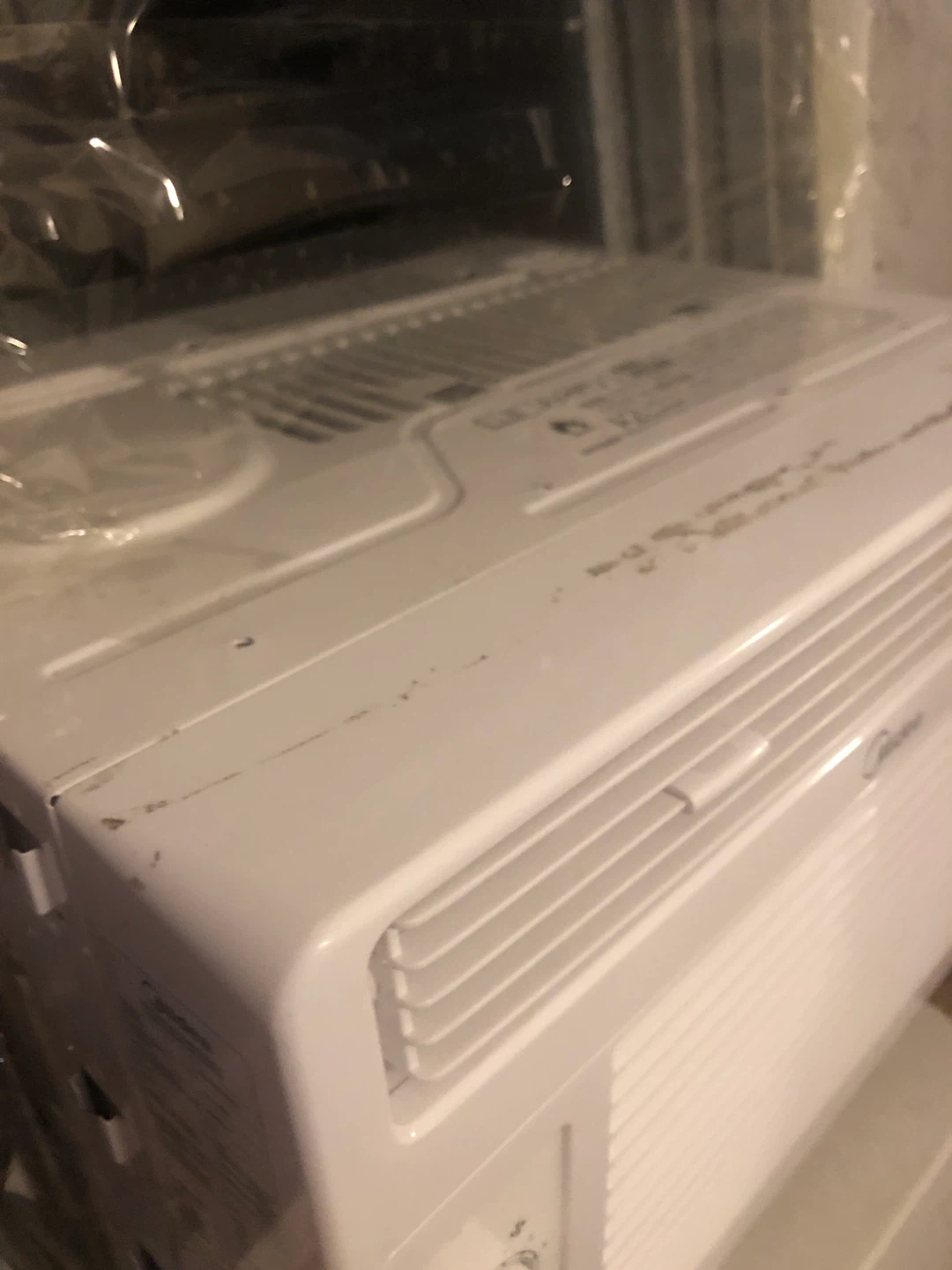 Midea Window Air Conditioner - photo 2