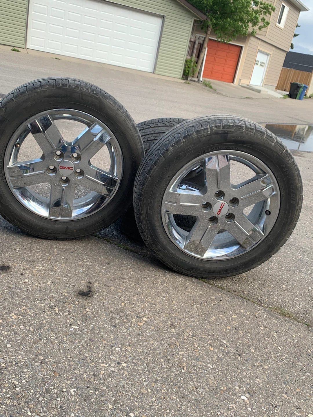 GMC Wheels and Tires Set - photo 2