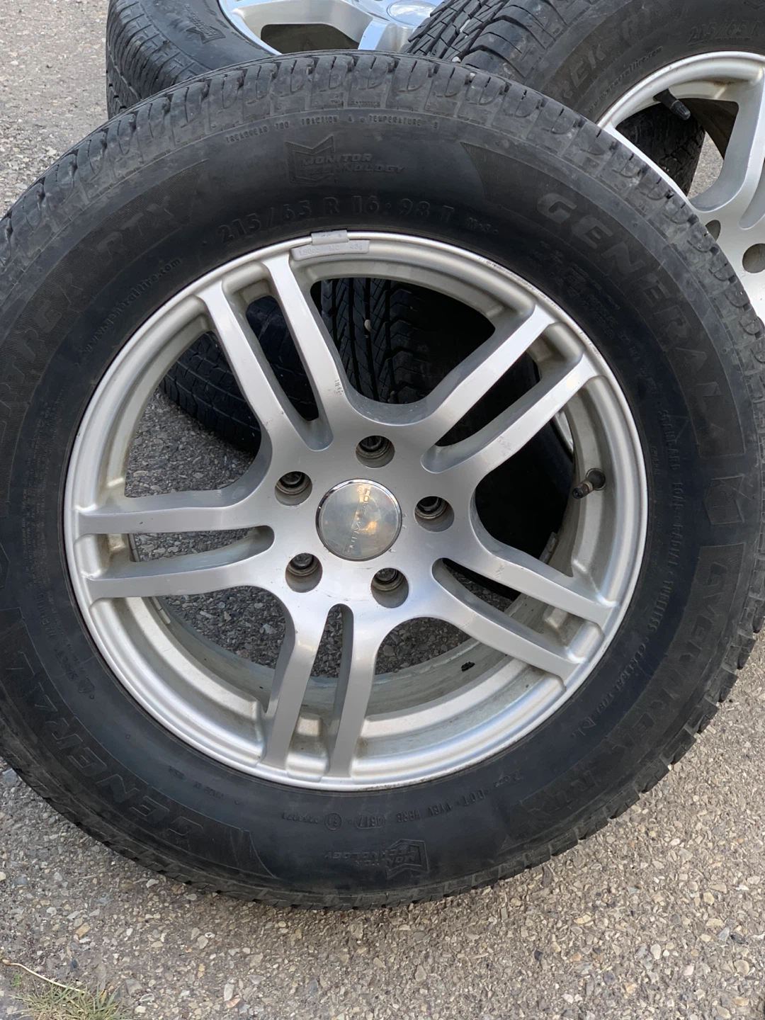 General Altimax RT Tires with Rims - Set of 4