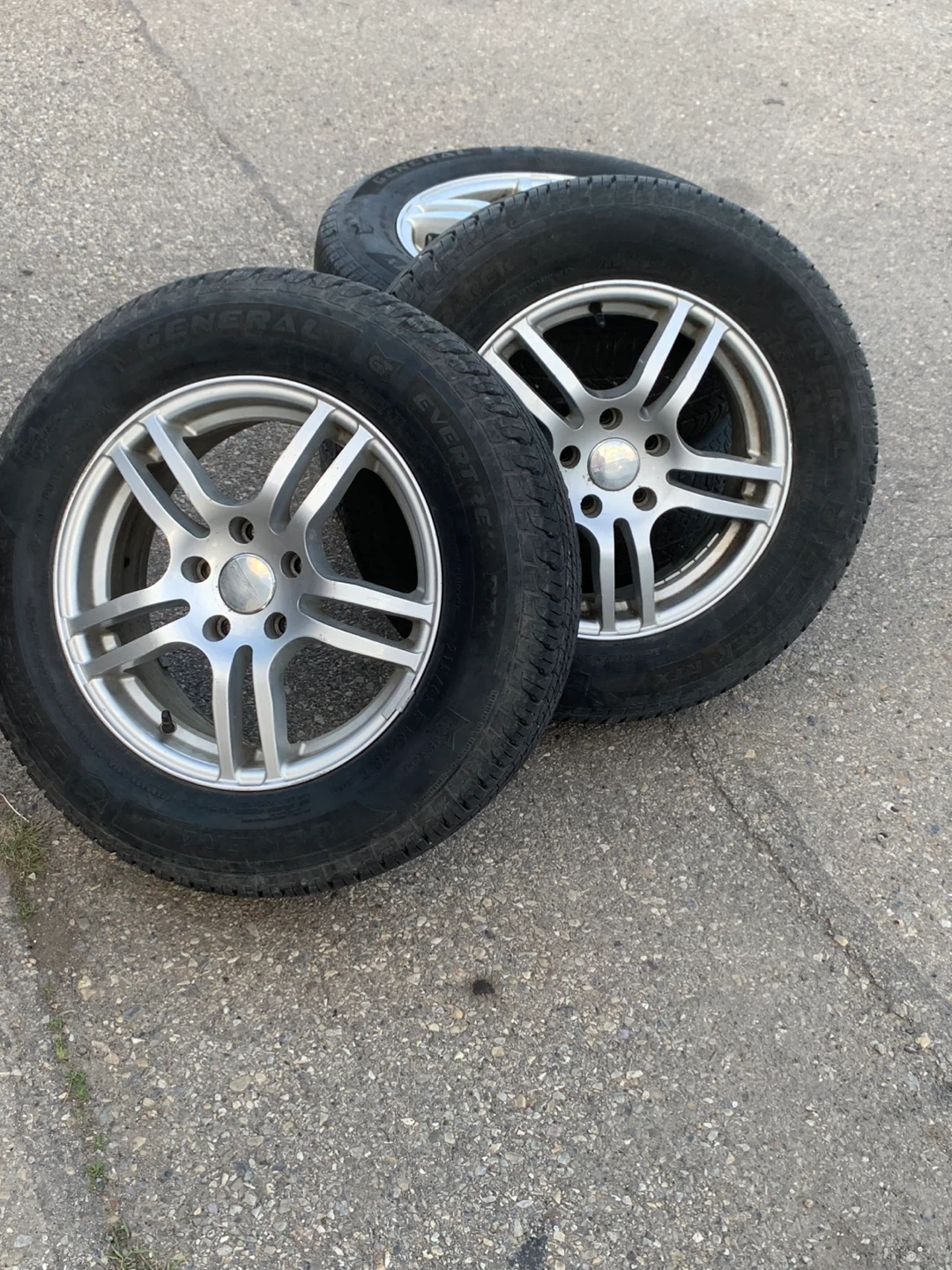 General Altimax RT Tires with Rims - Set of 4 - photo 3