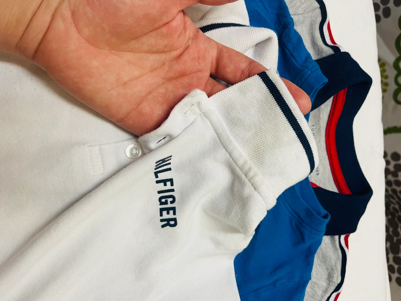 Tommy Hilfiger Boys T-Shirts and Shorts Bundle - photo 5