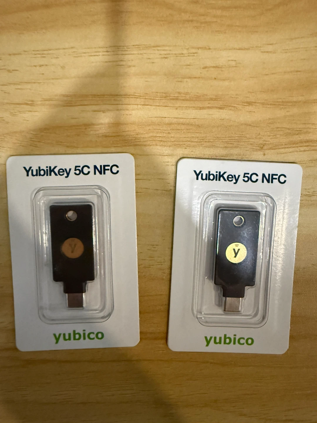 2x YubiKey 5C NFC Security Keys