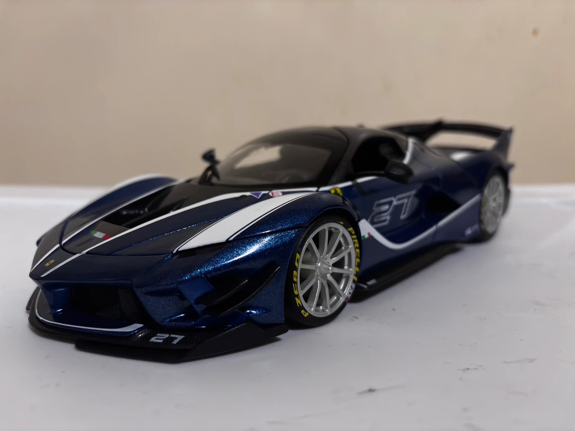 Maisto Ferrari FXX K Evo scale 1/18 - photo 2