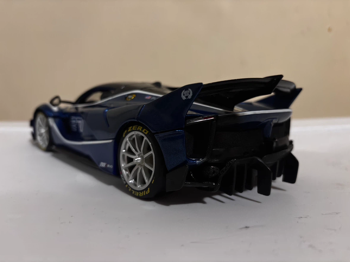 Maisto Ferrari FXX K Evo scale 1/18 - photo 3