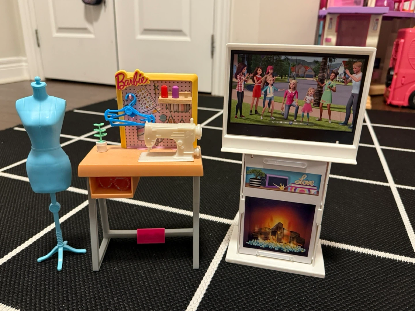 Barbie Dollhouse Accessories - Sewing Station & Pet Room