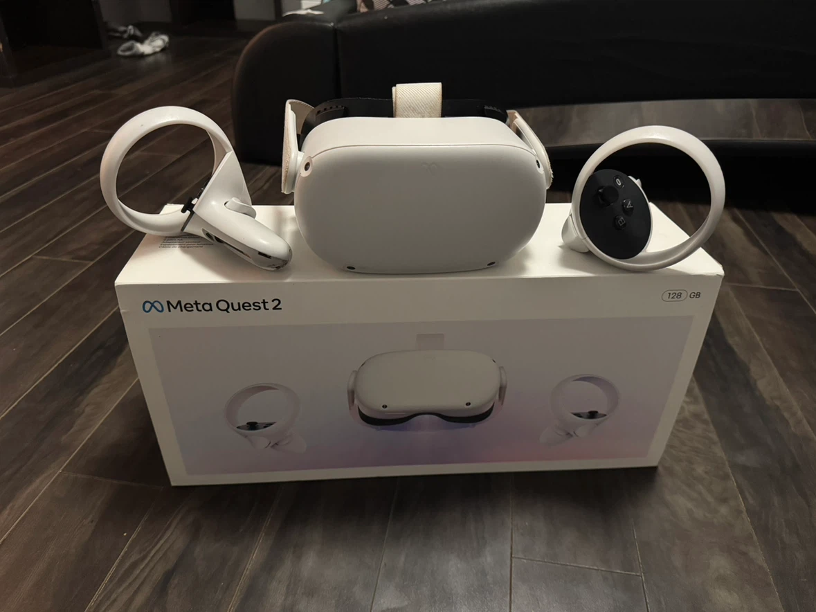 Meta Quest 2 VR Headset with Controllers - 128 GB