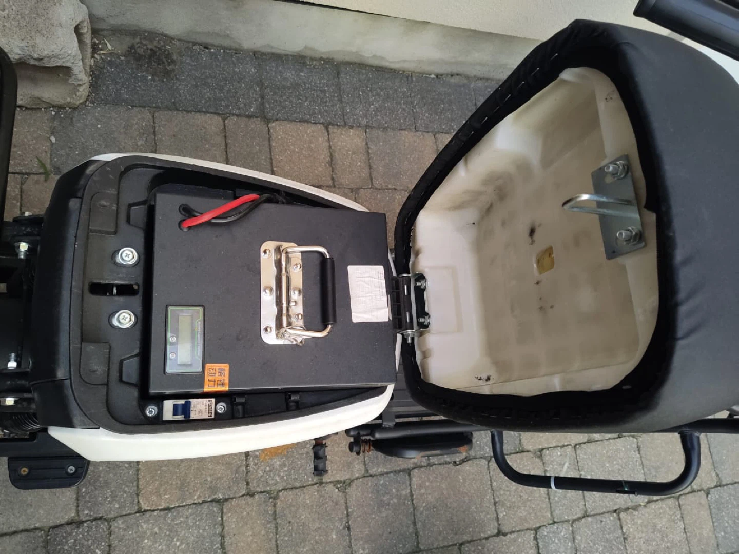 Effi Electric Delivery Scooter - photo 2