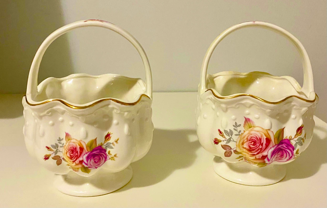 Set of 2 Vintage Ceramic Rose Baskets