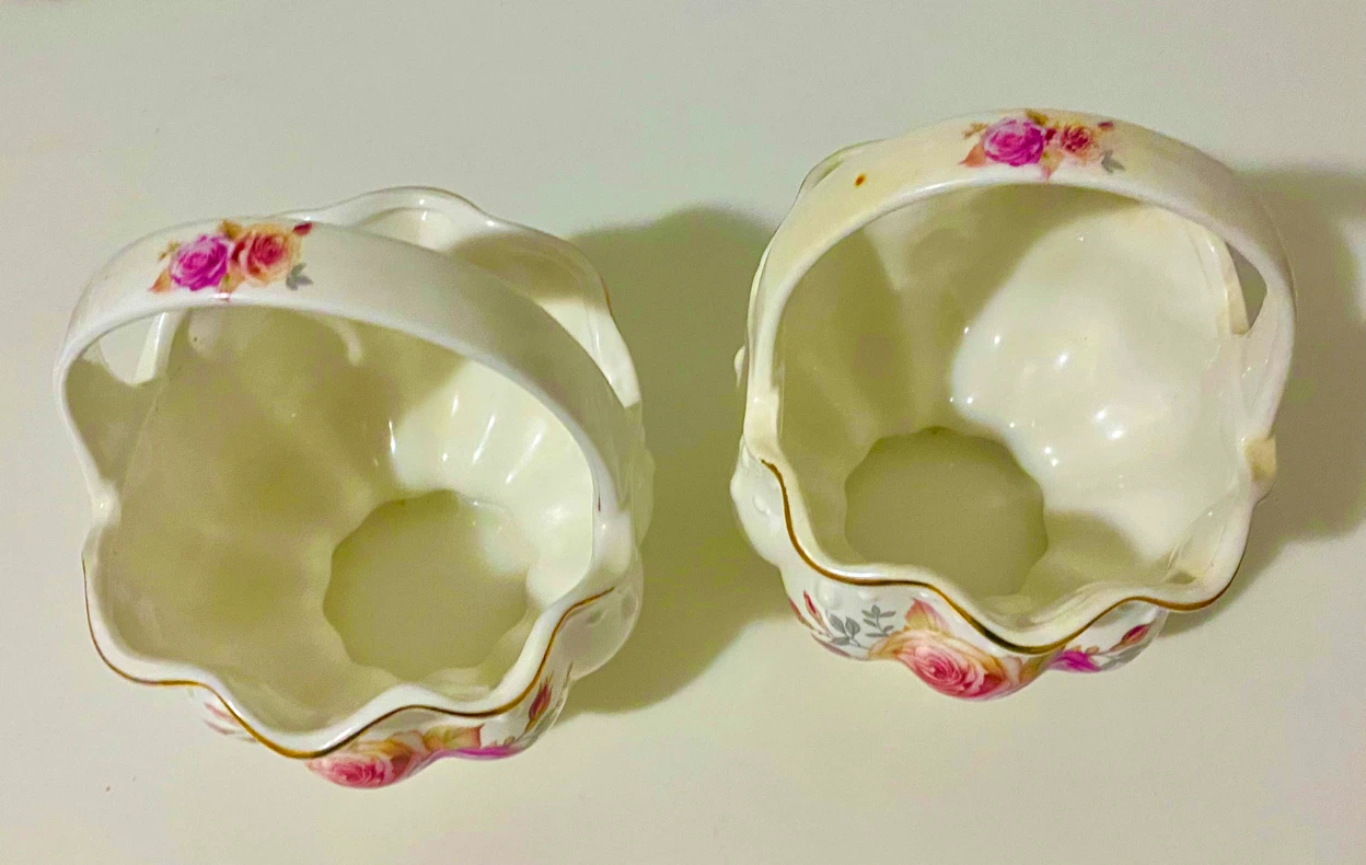Set of 2 Vintage Ceramic Rose Baskets - photo 4