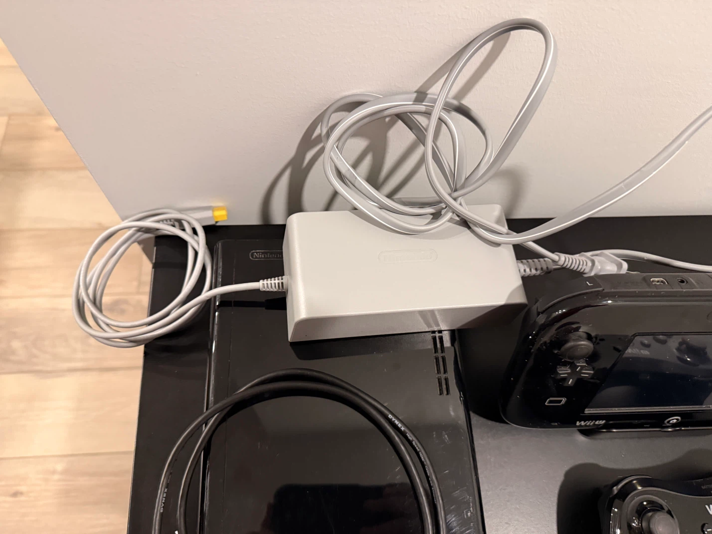 Nintendo Wii U Console Bundle - photo 2