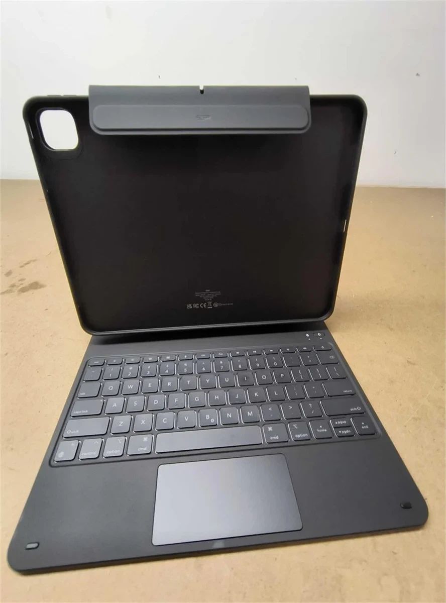 ESR iPad Pro 13 Inch Case with Keyboard