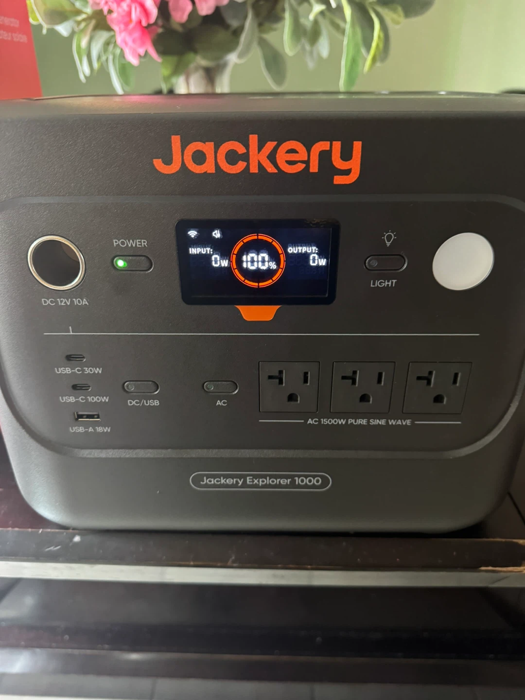 Jackery Explorer 1000 Solar Generator - photo 3