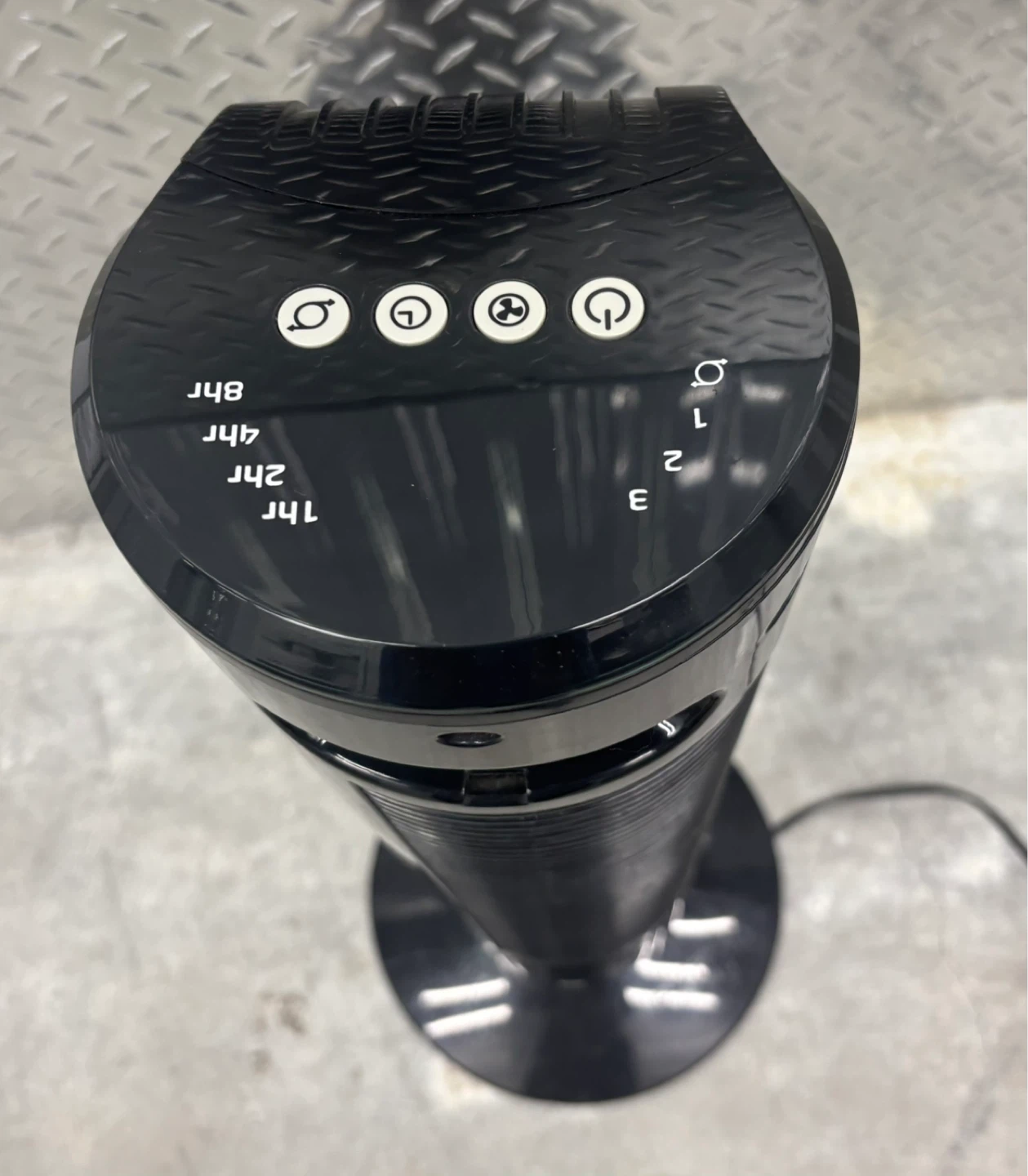 Lasko 32" Oscillating 3-Speed Tower Fan - photo 3