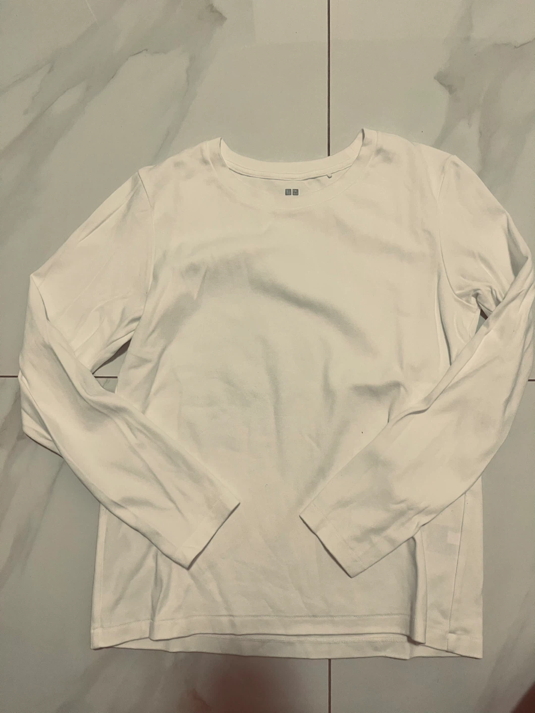Uniqlo White Long Sleeve T-Shirts (Size M) - photo 4