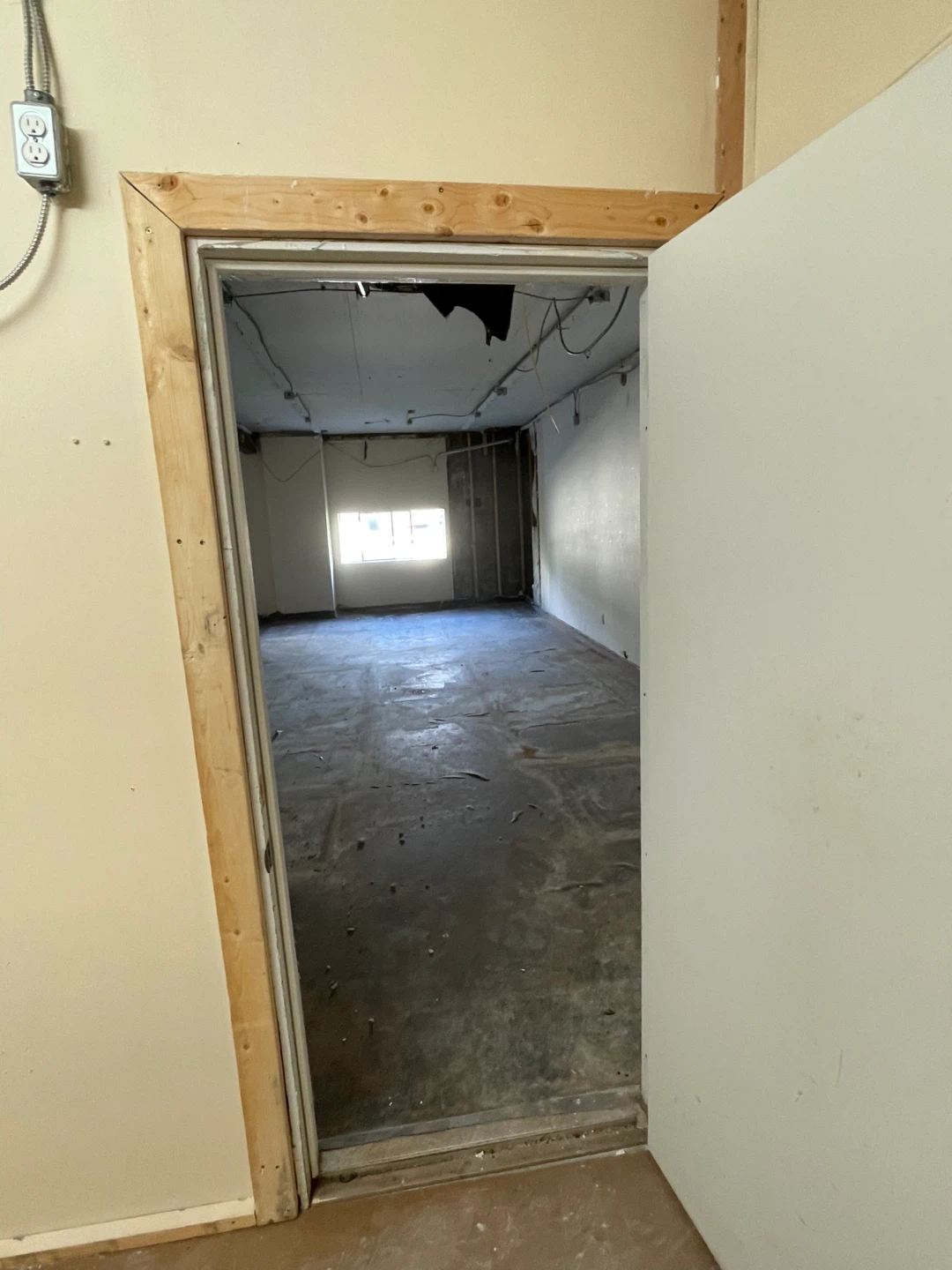 Private Storage Rooms for Rent | 144–450 sq ft | From $350/month - photo 2