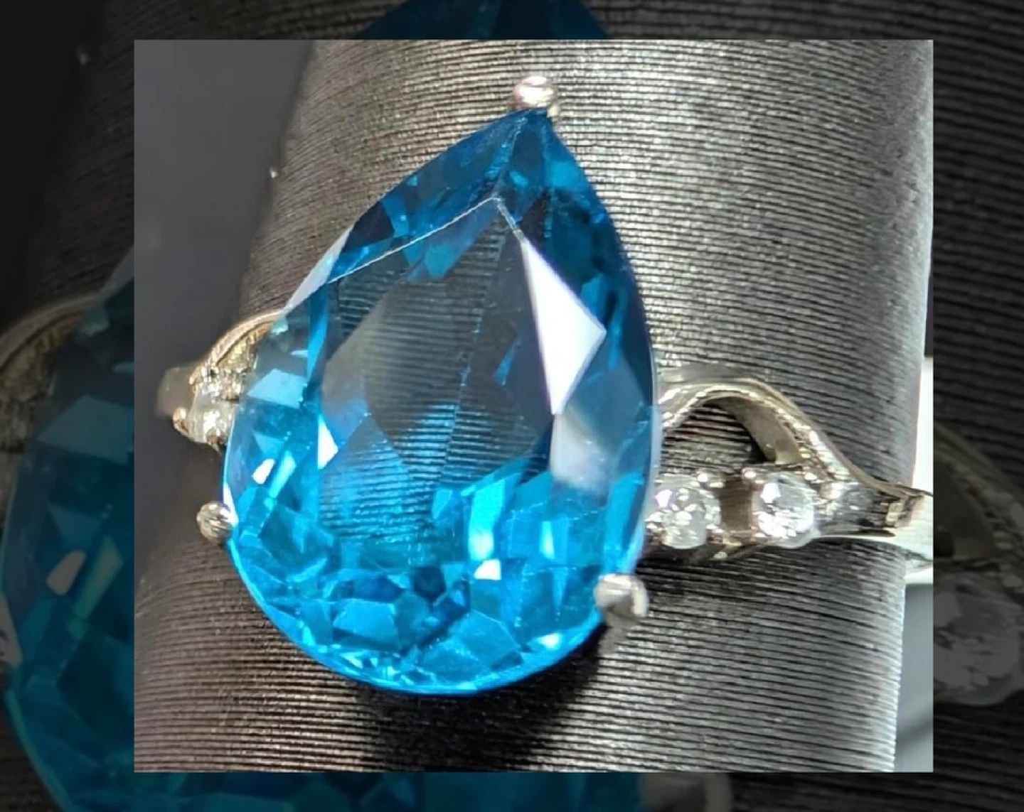 10k Gold Blue Topaz Ring