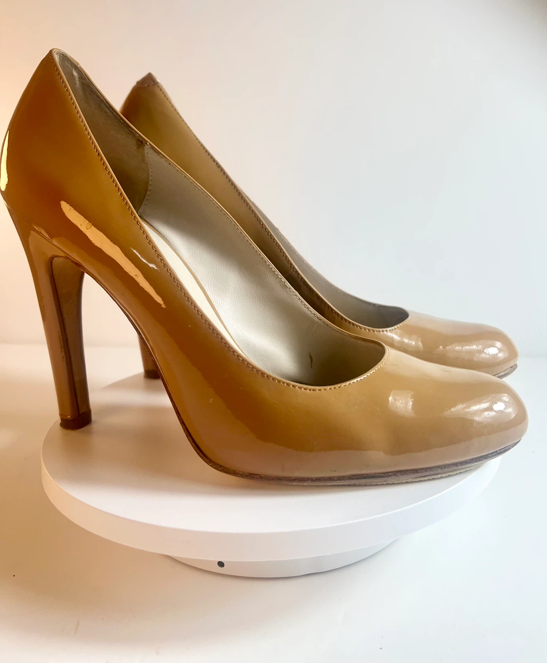 Michael Kors Patent Leather Pumps - photo 4