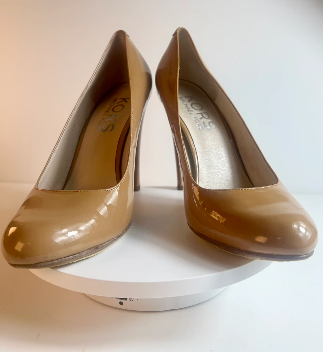 Michael Kors Patent Leather Pumps - photo 5