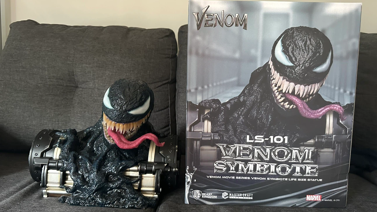Venom Symbiote LS-101 Life Size Statue