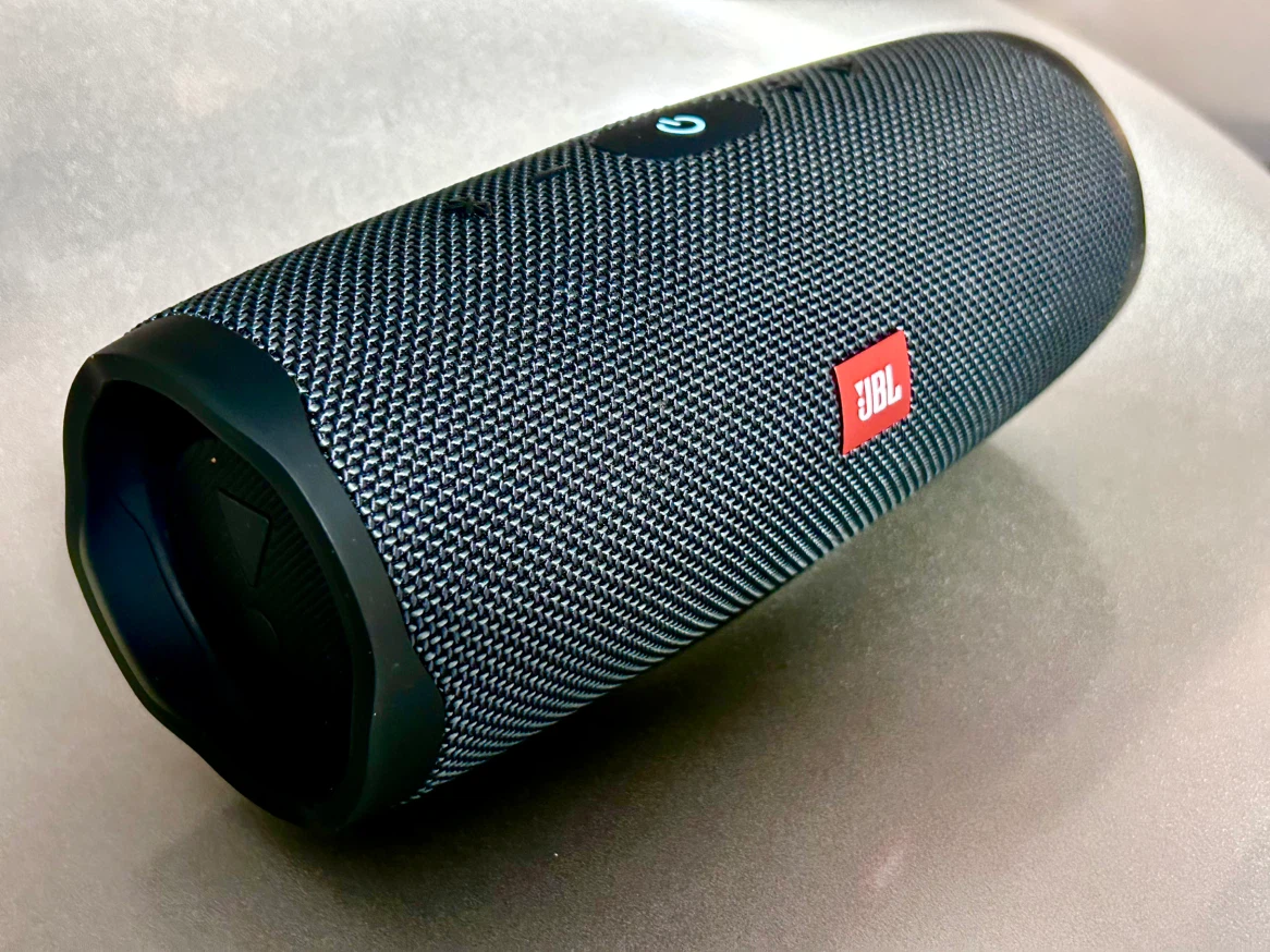 JBL Charge 4 Bluetooth Speaker
